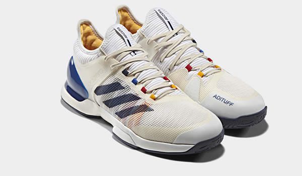 baskets-adidas-pharell-blanche