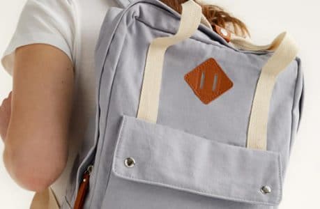 sac-bleu-pastel-pull-and-bear sac-bleu-pastel-pull-and-bear
