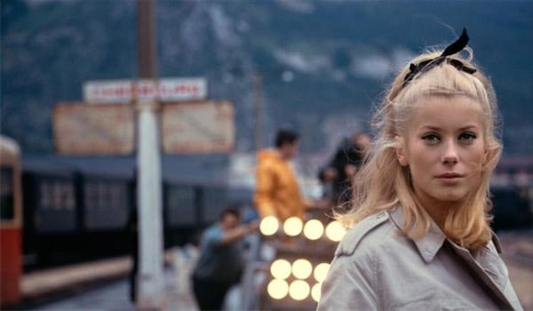 parapluies-cherbourg-catherine-deneuve