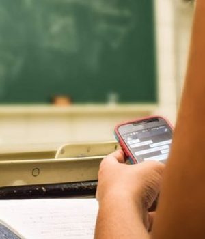 telephones-portables-ecole-college-interdiction telephones-portables-ecole-college-interdiction