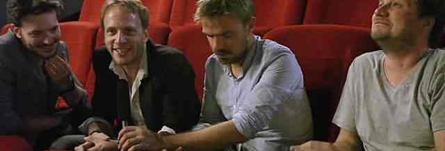 et-tout-le-monde-sen-fout-interview-canape et-tout-le-monde-sen-fout-interview-canape