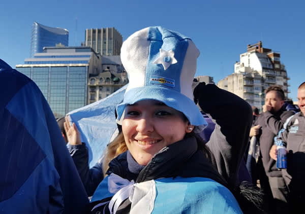 argentine-football-supportrice