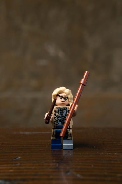 lego-minifigure-mad-eye-moody-1-400×600 lego-minifigure-mad-eye-moody-1-400×600
