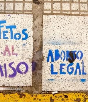 « Les fœtus vont au paradis – Avortement légal ». Tag argentin pour la légalisation de l'IVG. 