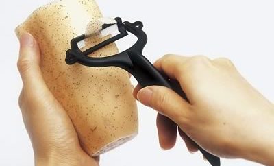 Ceramic peeler, €10.90 Ceramic peeler, €10.90