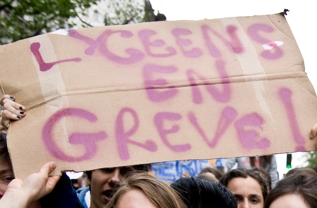 unl-lyceens-greve-service-universel