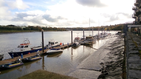 Le port fluvial de Waterford.