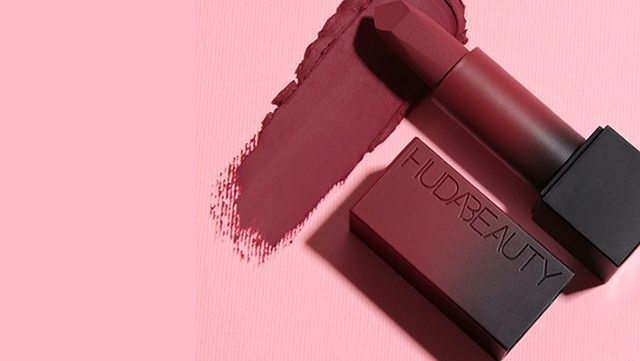 nouveau-power-bullet-mat-huda-beauty