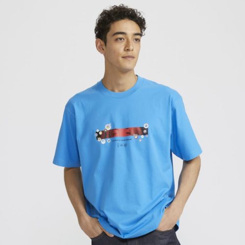 billie-eilish-takashi-murakami-collection-uniqlo-t-shirt-3 billie-eilish-takashi-murakami-collection-uniqlo-t-shirt-3