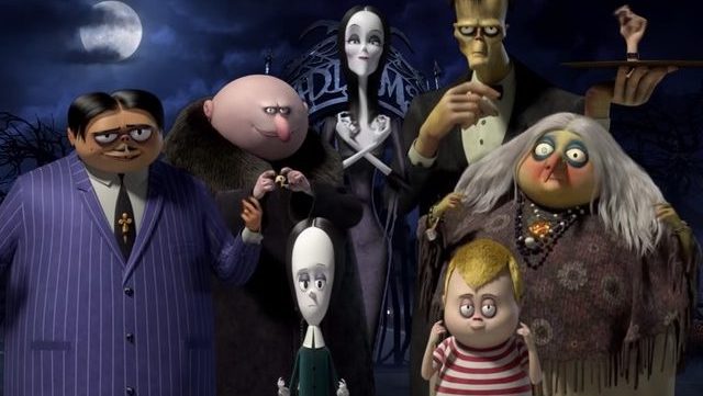 La Famille Addams une série noir-blanc pour quel âge ? analyse