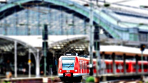 train-tilt-shift