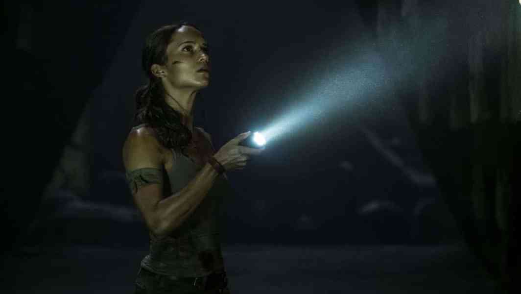 "Photo tirée du film Tomb Raider / Warner bros / Metro-goldwyn-mayer / Ilze Kitshoff"