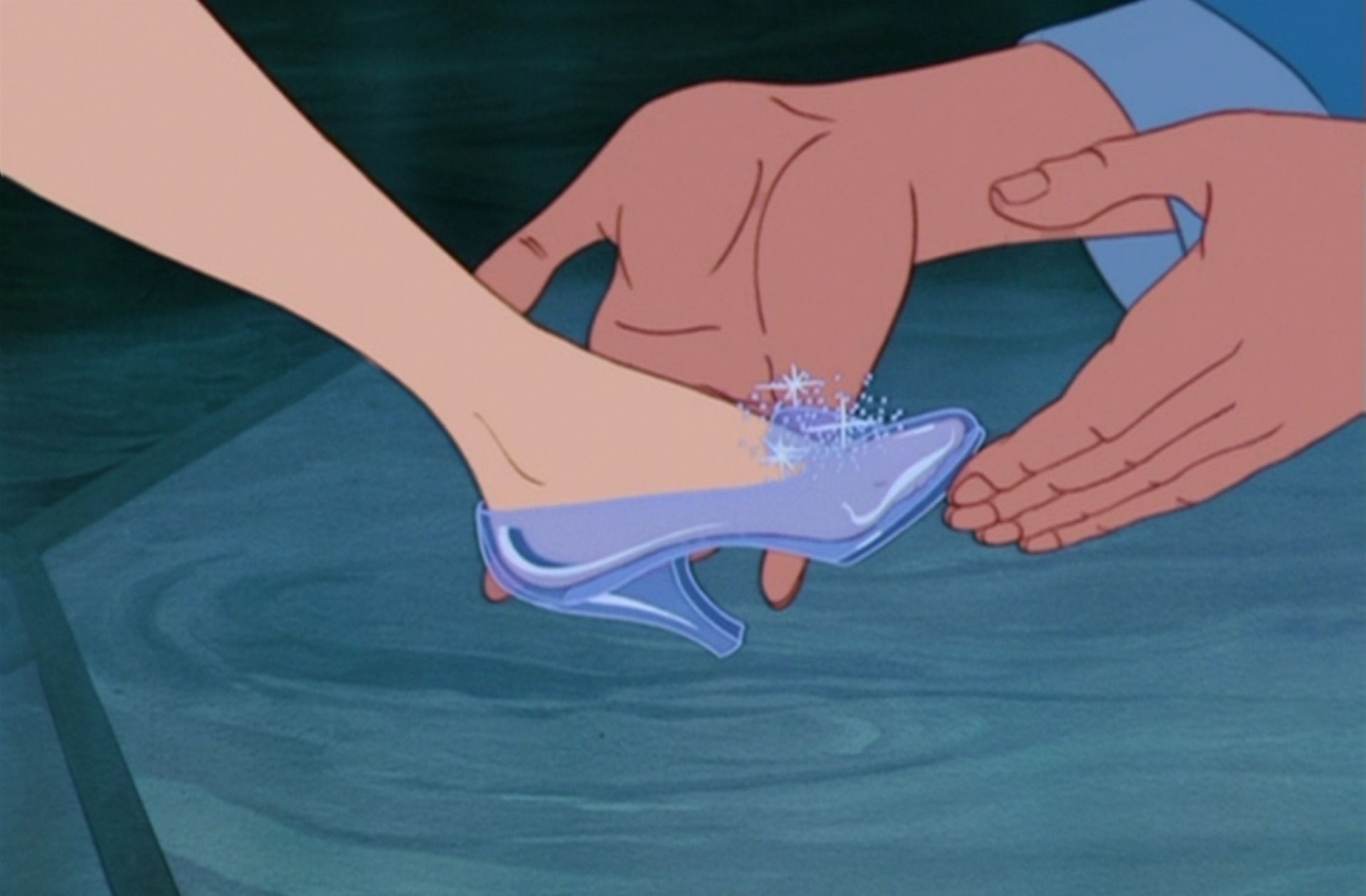 Les pantoufles de verre de Cendrillon dans le dessin-animé de Disney