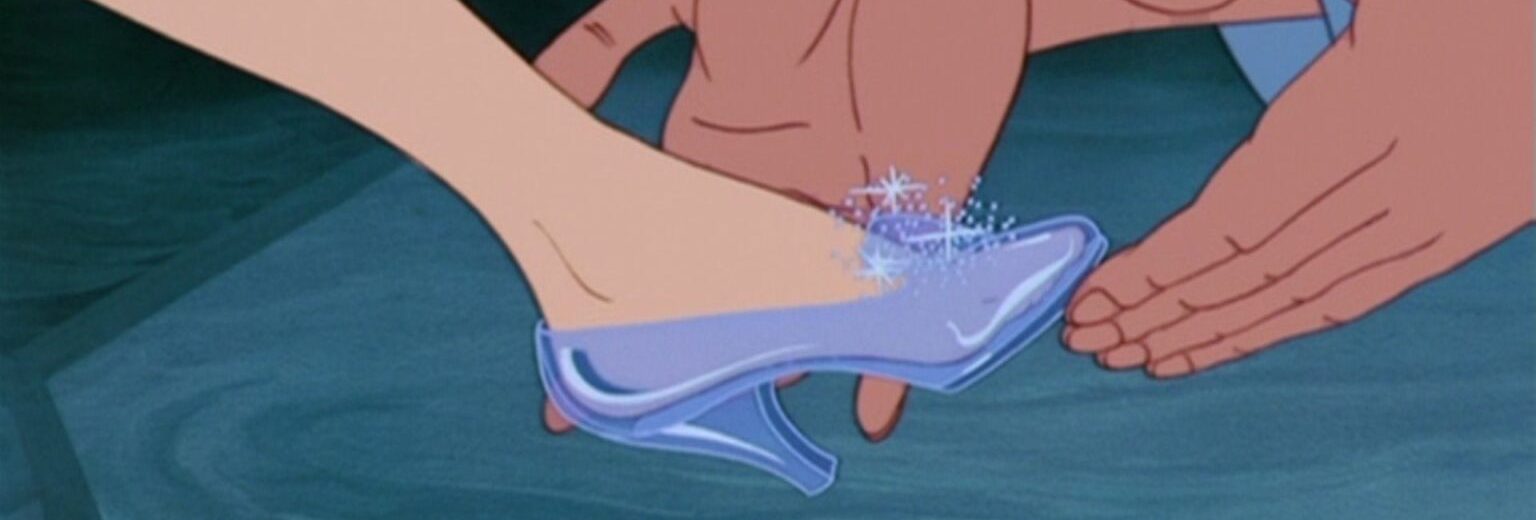 Les pantoufles de verre de Cendrillon dans le dessin-animé de Disney