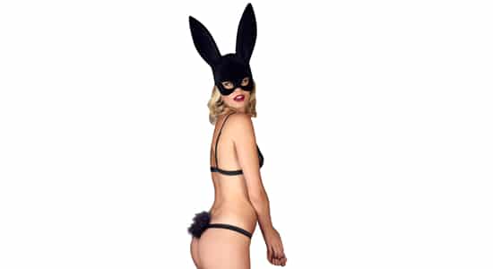 Masque lapin et sa culotte à pompon, 35€