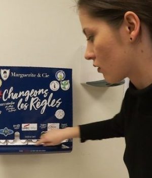 distributeur-tampon-serviette-université (2)