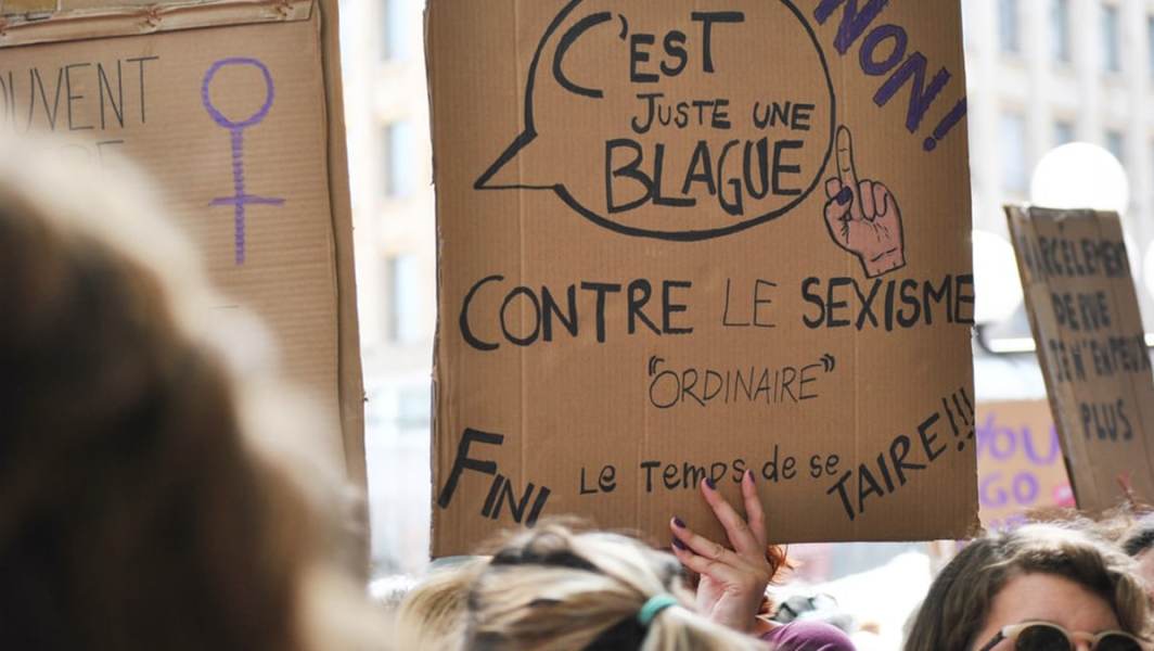 "Crédit photo : Delia Giandeini / Photo prise pendant la grève féministe en Suisse en juin 2019."