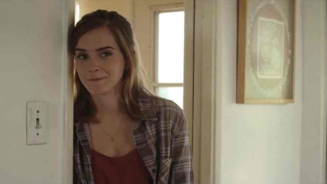 Emma Watson qui joue Hermione Granger de tournage sur l'ensemble