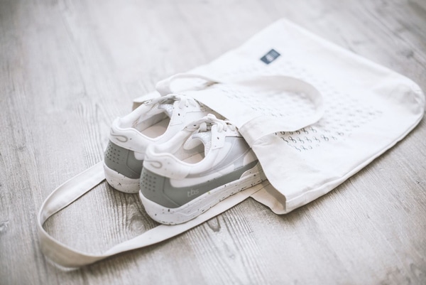 sneakers-tbs-tote-bag sneakers-tbs-tote-bag