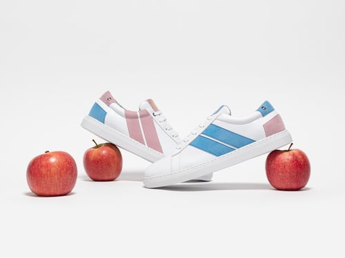 Sneakers vegan cologiques la collection en cuir de pomme de CAVAL