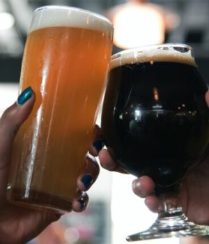 verres qui trinquent verres qui trinquent