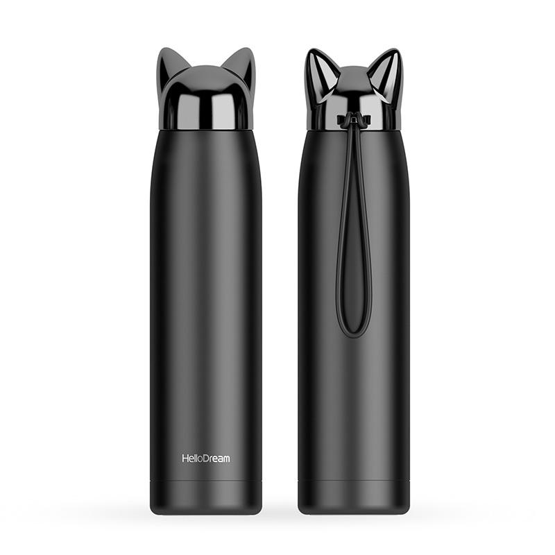 Bouteille de 32 cl isotherme en inox avec bouchon oreilles de chat, Gourde Morning, 23,99€.