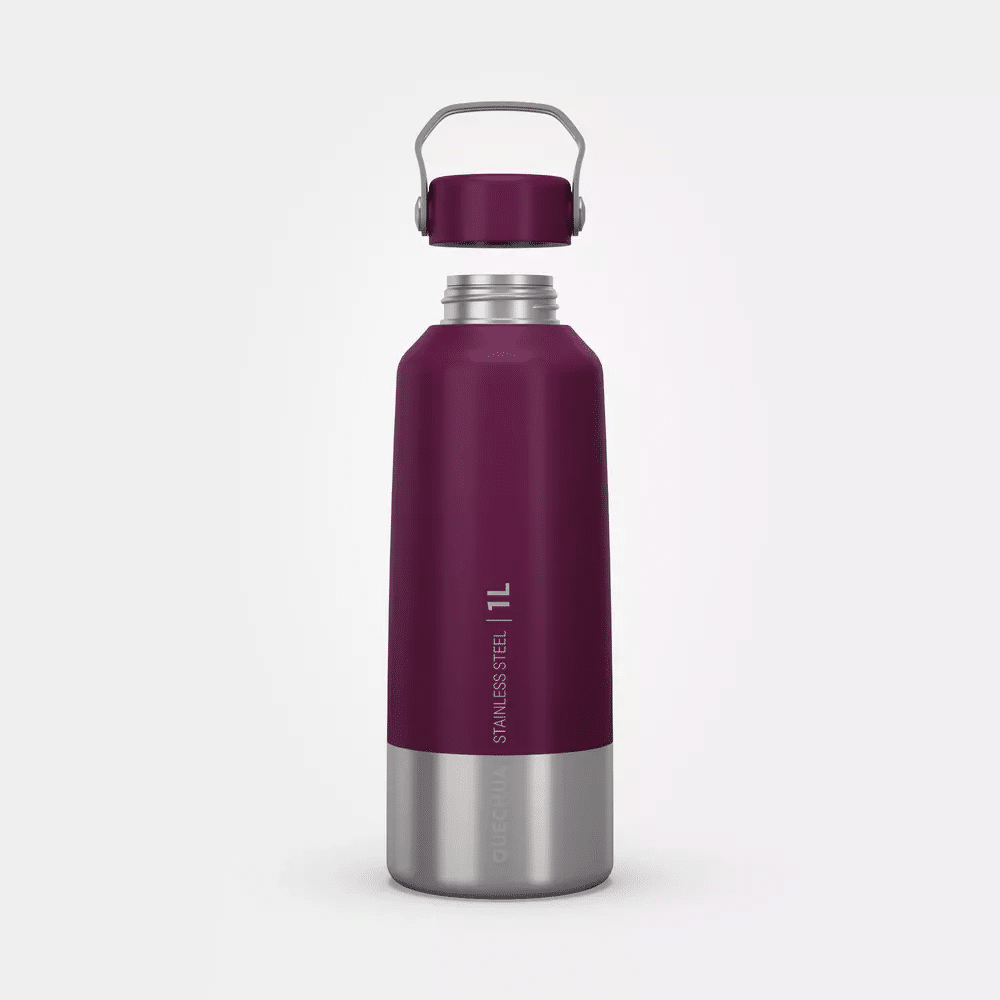 Gourde de 1L en inox avec bouchon à vis et anse de portage, Quechua, 10 €. Gourde de 1L en inox avec bouchon à vis et anse de portage, Quechua, 10 €.
