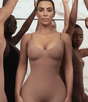 Les sous-vêtements sculptants Skims de Kim Kardashian se déclinent dans plusieurs teintes de nude