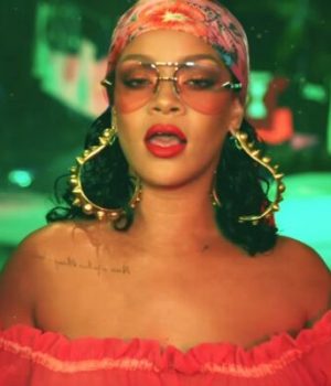 Rihanna dans le clip Wild Thoughts