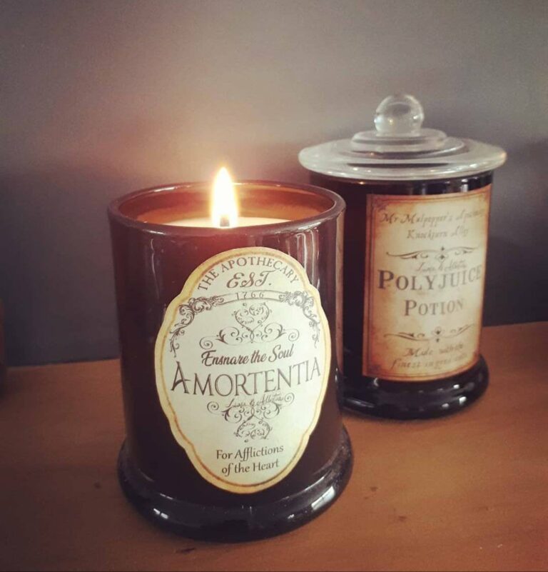 Bougie Harry Potter, 26€ pièce Bougie Harry Potter, 26€ pièce