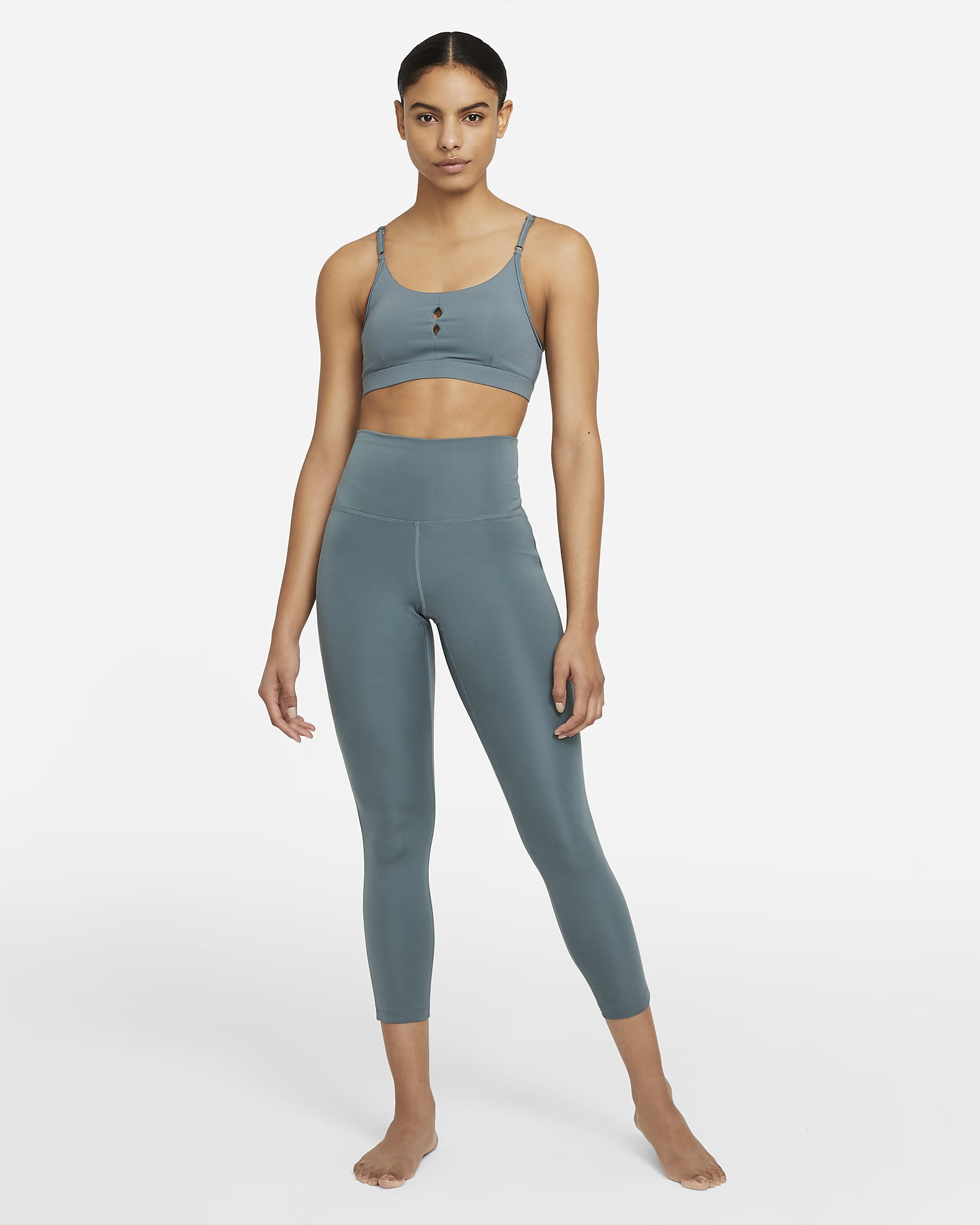 Legging longueur 7/8 composé à 75% de polyester recyclé, Nike, 38,47€.