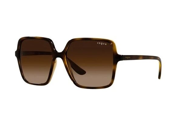 Lunettes de soleil à la monture carrée, Vogue, 94€. Lunettes de soleil à la monture carrée, Vogue, 94€.