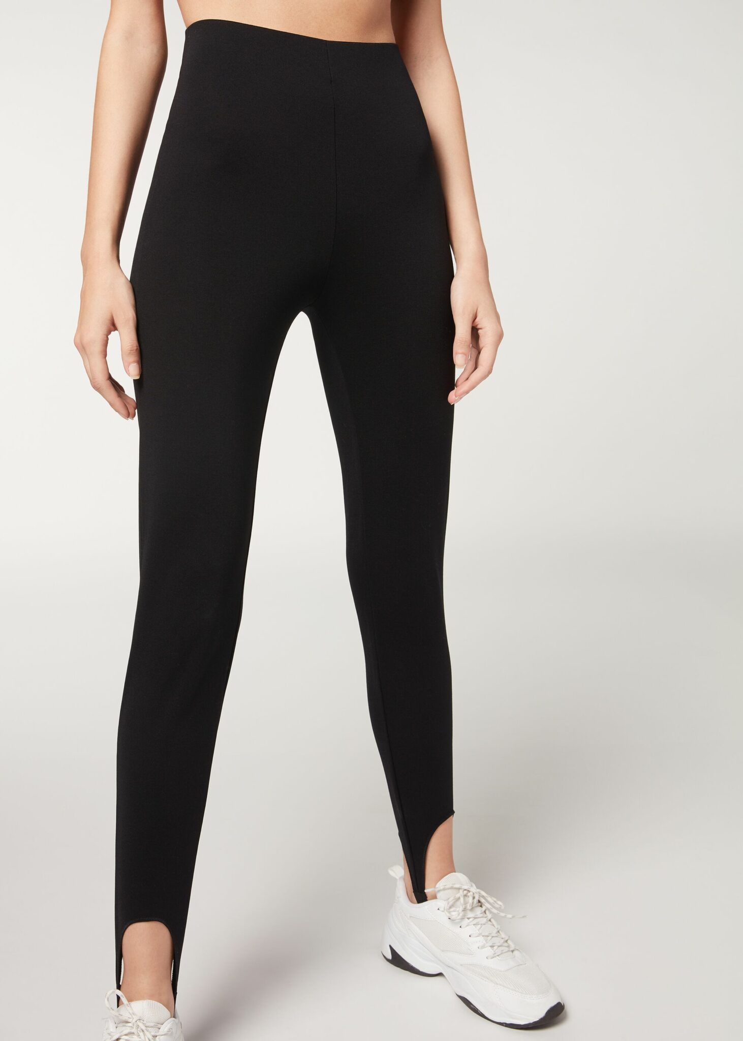 Leggings avec sous-pied, Calzedonia, 19,95€. Leggings avec sous-pied, Calzedonia, 19,95€.