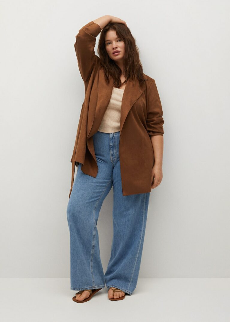 Veste en imitation daim (polyester), Violeta by Mango, 49,99€ au lieu de 69,99€. Veste en imitation daim (polyester), Violeta by Mango, 49,99€ au lieu de 69,99€.