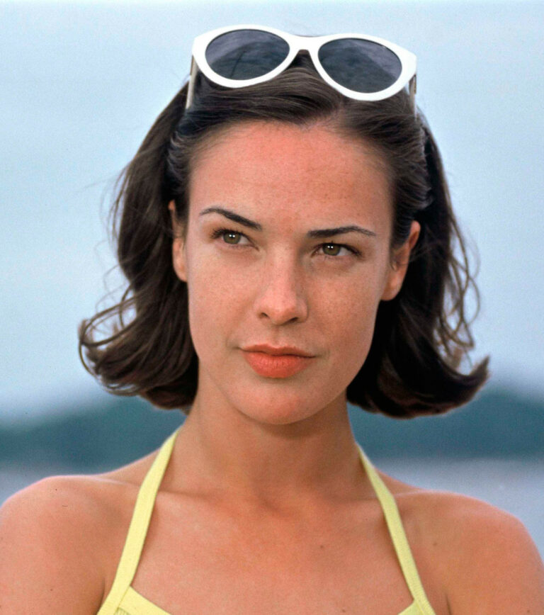 Bénédicte Delmas (Laure Olivier dans Sous le soleil : qu'est-elle devenue Bénédicte Delmas (Laure Olivier dans Sous le soleil : qu'est-elle devenue