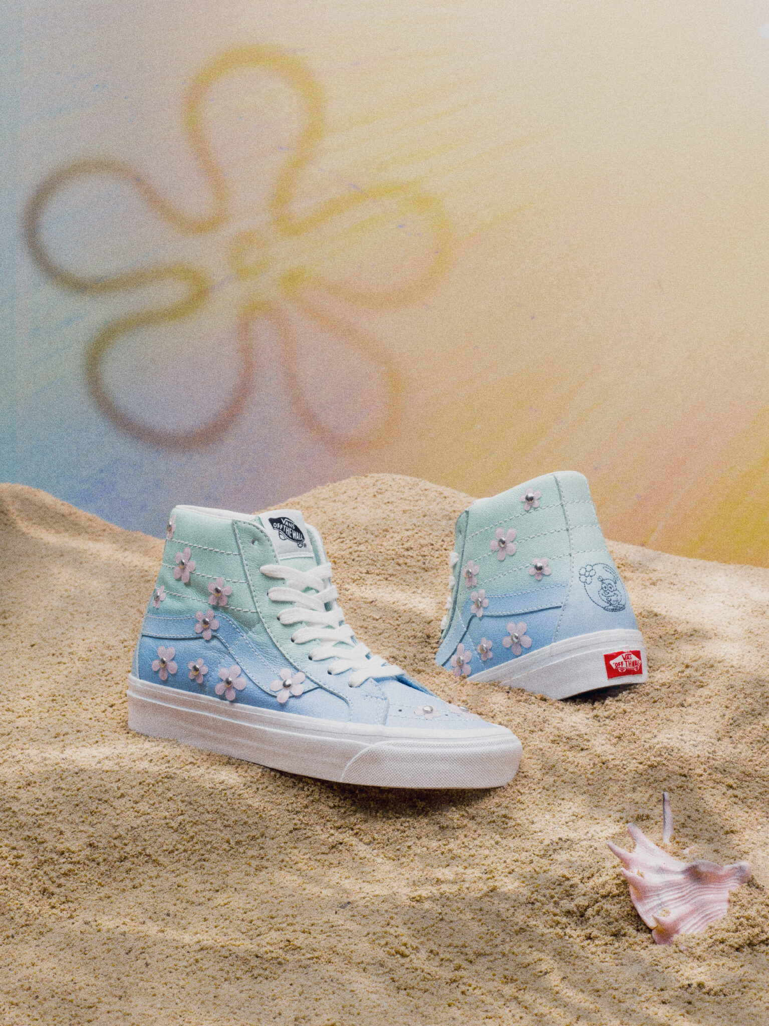 Chaussures Sandy Liang for Vans x Spongebob Sk8-Hi 38 DX, 120€. Chaussures Sandy Liang for Vans x Spongebob Sk8-Hi 38 DX, 120€.