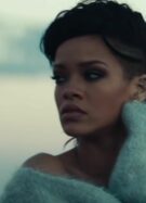 Le pouvoir de Rihanna sera-t-il assez puissant pour rendre tendance même le vernis écaillé ?