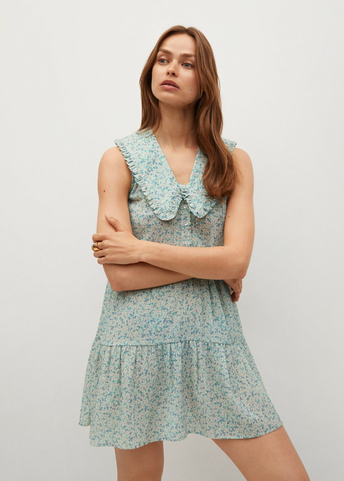 Robe à col claudine, Mango, 25,99€ au lieu de 39,99€. Robe à col claudine, Mango, 25,99€ au lieu de 39,99€.