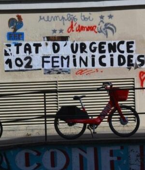 Collage féminicides // Source : Jeanne Menjoulet