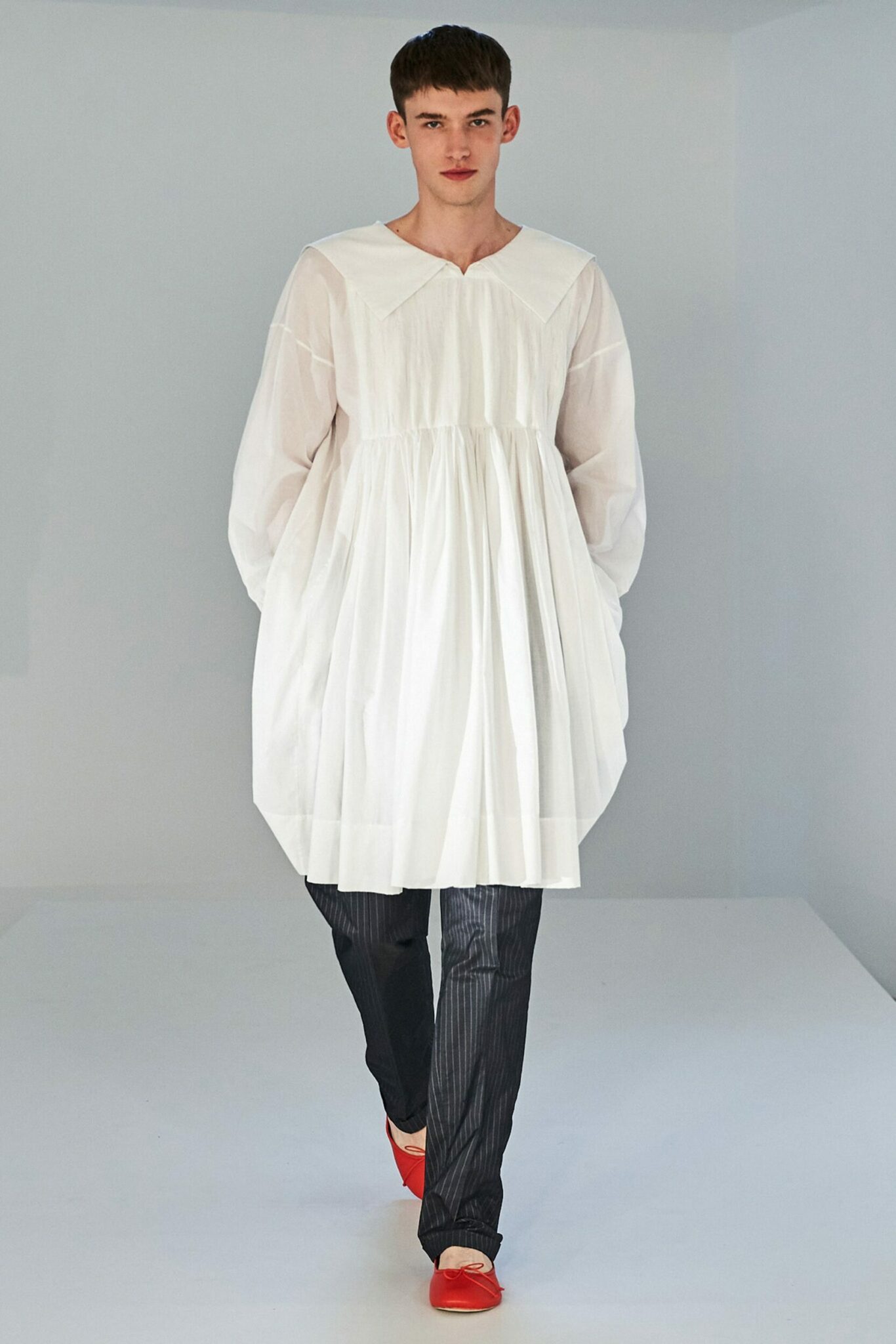 00007-Molly-Goddard-SS22-RTW-London-credit-Ben-Broomfield 00007-Molly-Goddard-SS22-RTW-London-credit-Ben-Broomfield