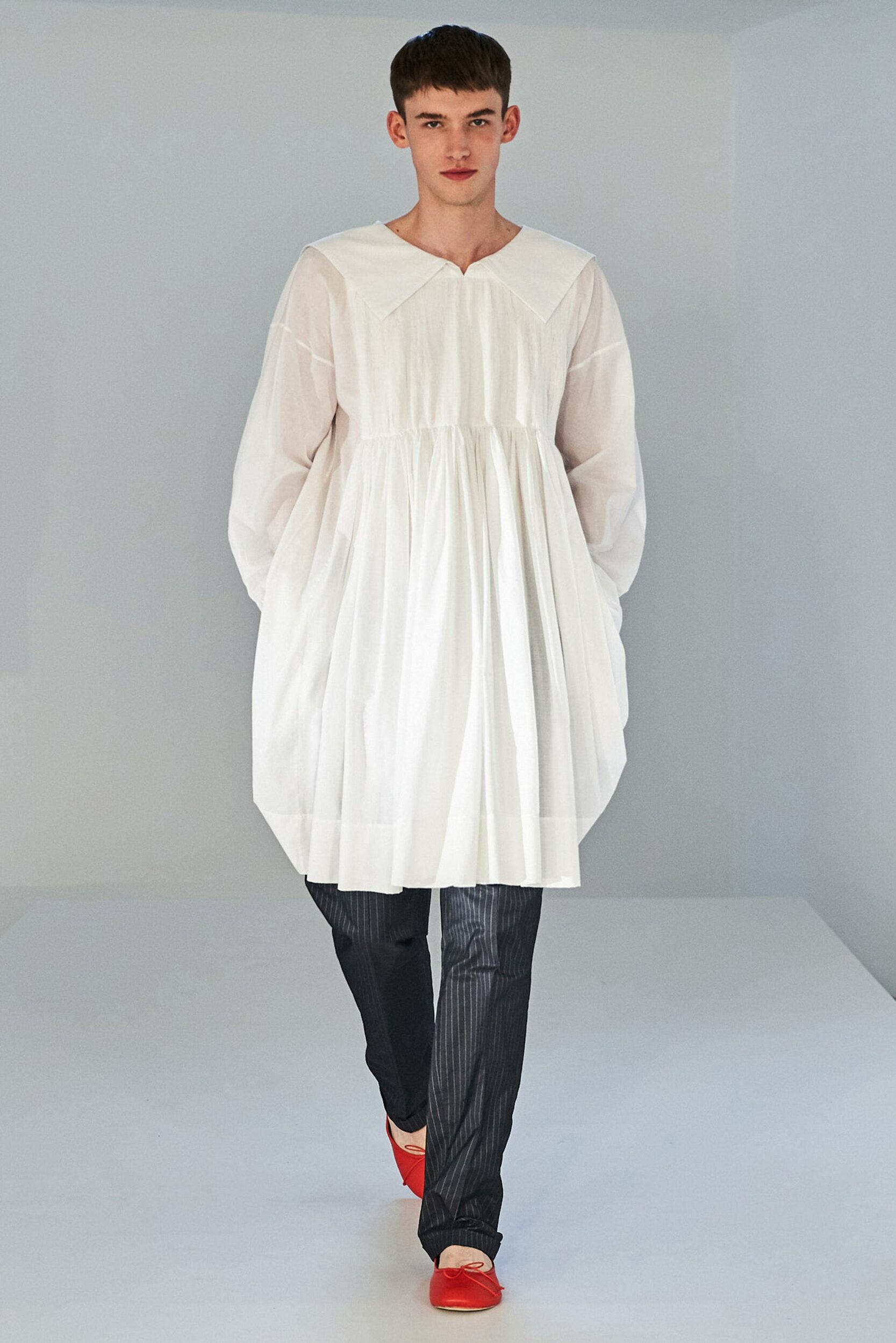 00007-Molly-Goddard-SS22-RTW-London-credit-Ben-Broomfield 00007-Molly-Goddard-SS22-RTW-London-credit-Ben-Broomfield