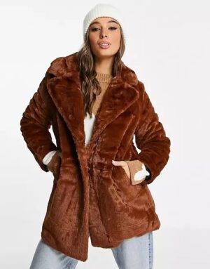 Wednesdays-Girl-Manteau-long-oversize-en-fausse-fourrure Wednesdays-Girl-Manteau-long-oversize-en-fausse-fourrure