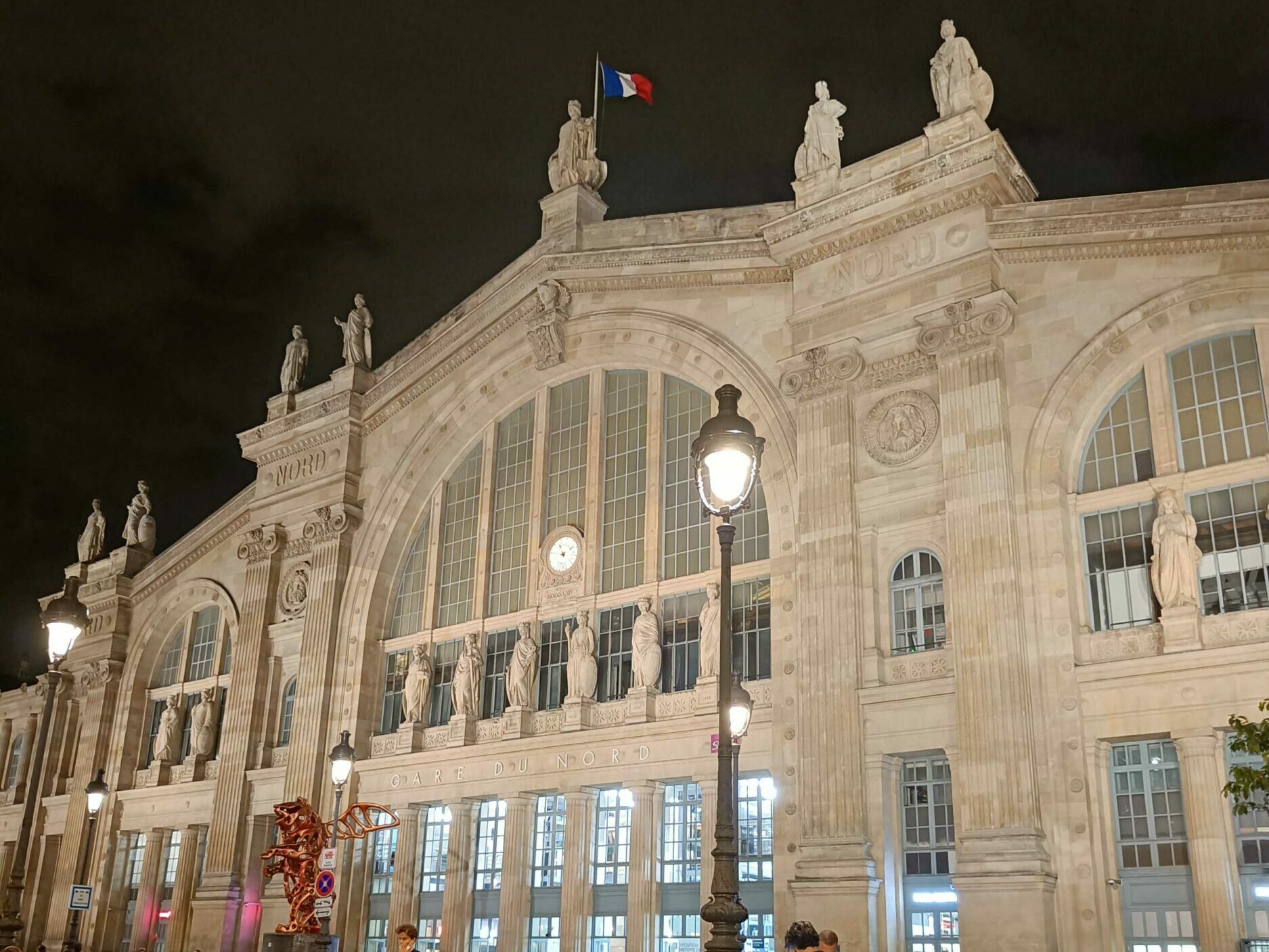 gare-du-nord-one-plus-photo