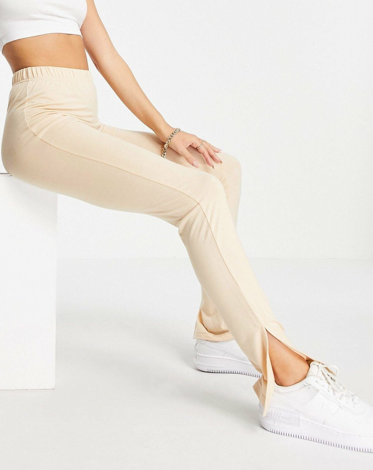 missguided-designer-neutrals-Legging-evase-a-ourlet-fendu-Sable missguided-designer-neutrals-Legging-evase-a-ourlet-fendu-Sable