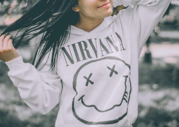 nirvana girl unsplash