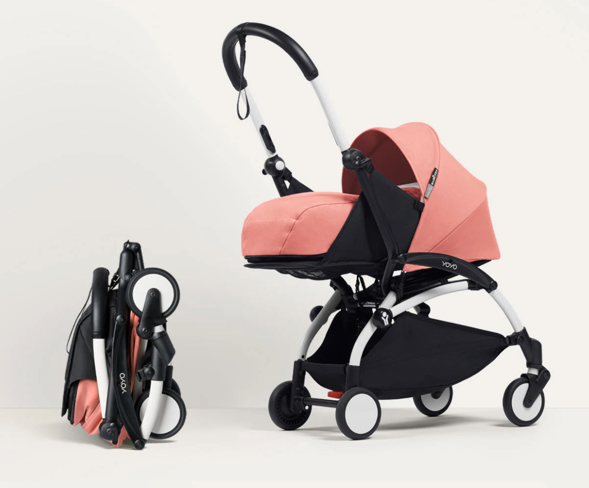 Sling, Yoyo and hat: but what are your friends who have just given birth talking about?