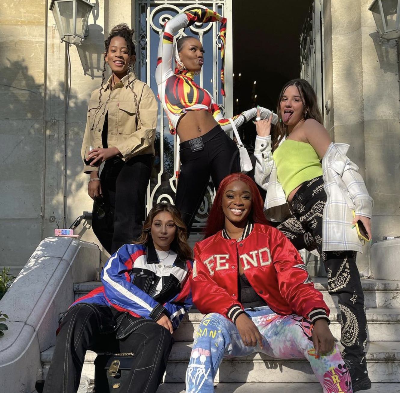 Les 5 rappeuses du titre AHOO