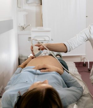 Consultation gynécologique d'une femme enceinte