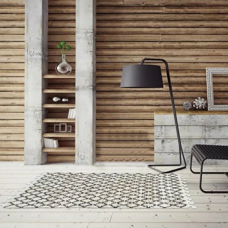 Salon avec mur en bois et un tapis 