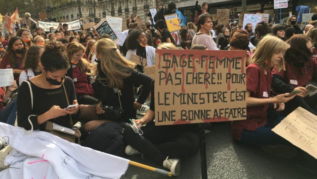 sage-femme-pas-chere-manifestation-sages-femmes-7-octobre-2021-Maelle-LeCorr